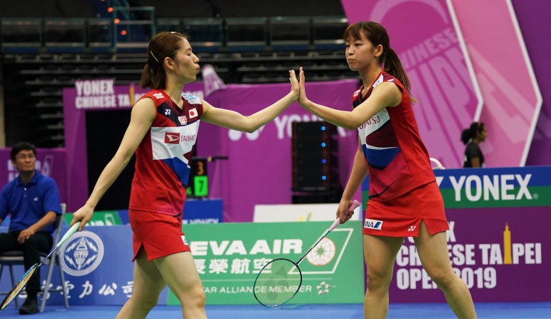 女雙／日本衛冕氣勢強　三組完勝晉級